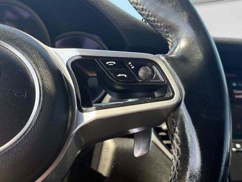 Used 2017 Porsche Macan AWD/4WD image 26