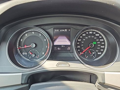Used 2021 Volkswagen Atlas SE w/ Towing Package AWD/4WD image 9
