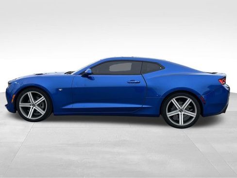 Used 2016 Chevrolet Camaro LT image 4