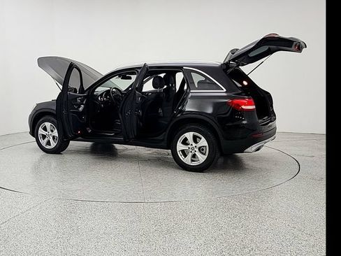 Used 2018 Mercedes-Benz GLC 300 4MATIC image 12
