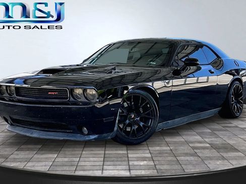 Used 2014 Dodge Challenger R/T Plus image 1