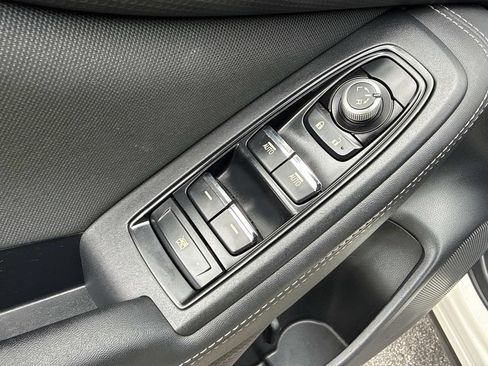Used 2019 Subaru Forester Premium AWD/4WD image 22
