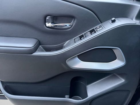 New 2026 Nissan Frontier SV w/ SV Convenience Package image 28