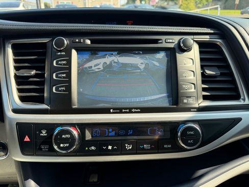 Used 2016 Toyota Highlander XLE w/ Protection Package #3 AWD/4WD image 18