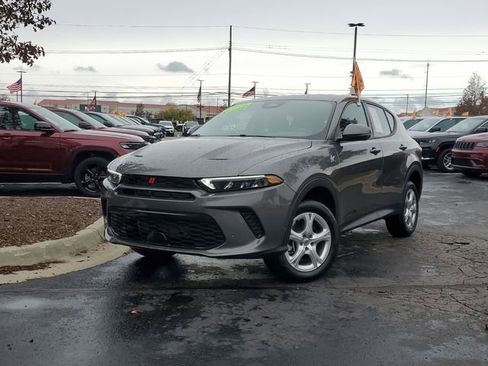 Certified 2024 Dodge Hornet GT w/ Tech Pack w/o Parking image 29