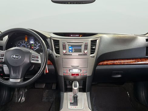 Used 2012 Subaru Outback 3.6R Limited w/ Moonroof Pkg AWD/4WD image 15