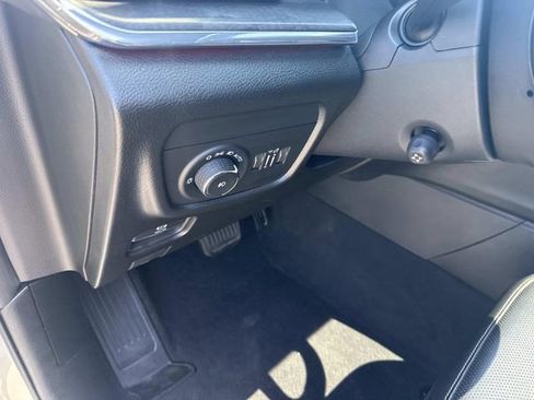 Used 2023 Jeep Grand Cherokee L Overland AWD/4WD image 24