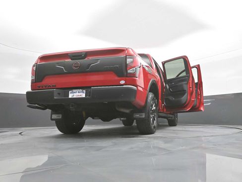 Used 2024 Nissan Titan PRO-4X w/ Pro-4x Convenience Package AWD/4WD image 48