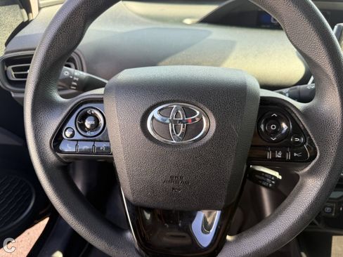 Used 2022 Toyota Prius L Eco FWD image 16