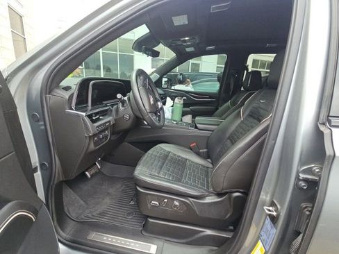 Certified 2024 Cadillac Escalade V w/ LPO, ONYX Package AWD/4WD image 12