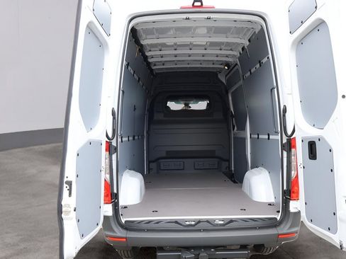 New 2026 Mercedes-Benz Sprinter 2500 image 19