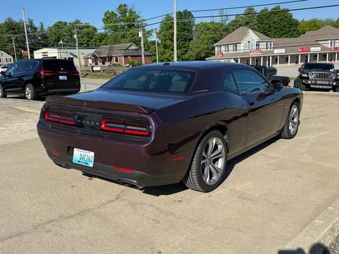 Used 2022 Dodge Challenger R/T RWD image 6