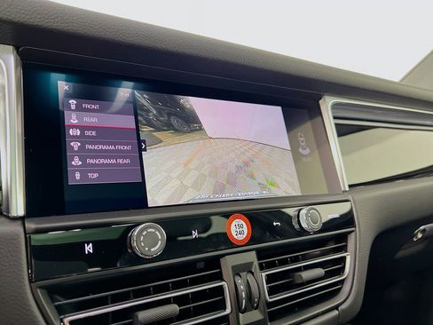 New 2026 Porsche Macan image 17