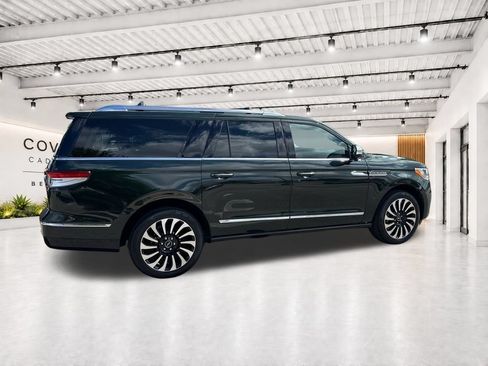 Used 2022 Lincoln Navigator L Black Label AWD/4WD image 10