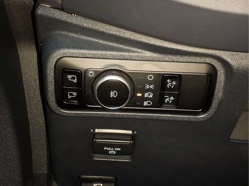 Used 2025 Ford Bronco Outer Banks AWD/4WD image 18