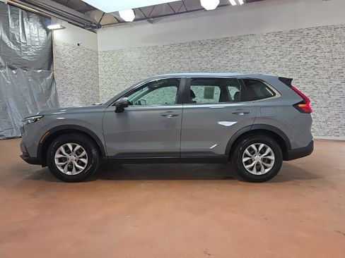Used 2023 Honda CR-V LX image 4