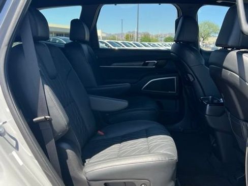 Used 2024 Kia Telluride EX X-Line AWD/4WD image 36