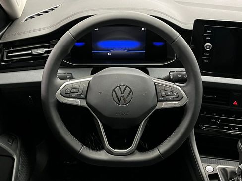 New 2026 Volkswagen Jetta SE image 9