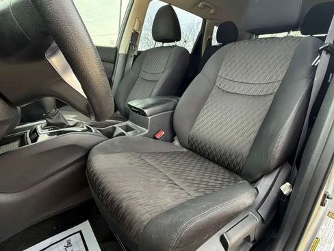 Used 2017 Nissan Rogue S FWD image 14