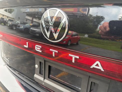 Used 2025 Volkswagen Jetta S FWD image 11