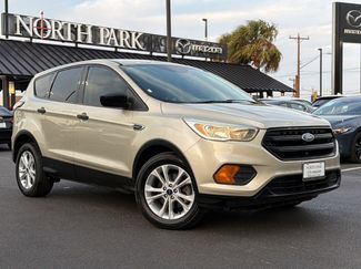 Used 2017 Ford Escape S video 2