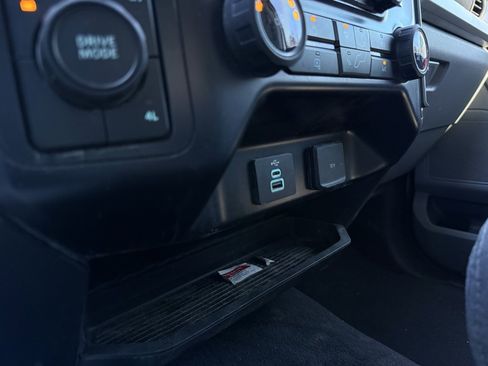 Used 2024 Ford F250 XLT image 19