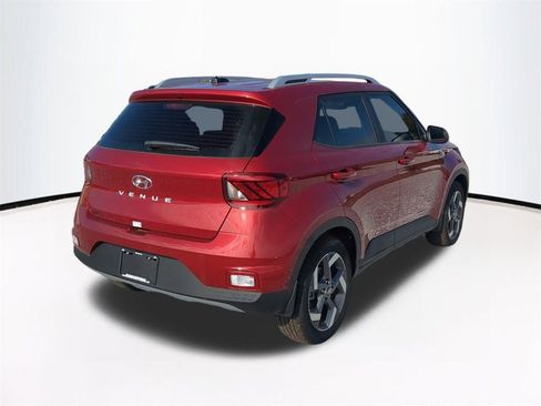 New 2025 Hyundai Venue Limited image 5