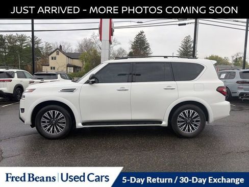 Certified 2023 Nissan Armada SL w/ Midnight Edition Package AWD/4WD image 4