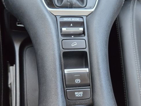 Used 2023 Honda HR-V EX-L image 17