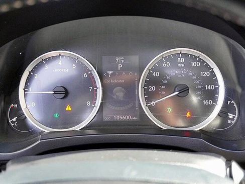 Used 2016 Lexus IS 200t image 30