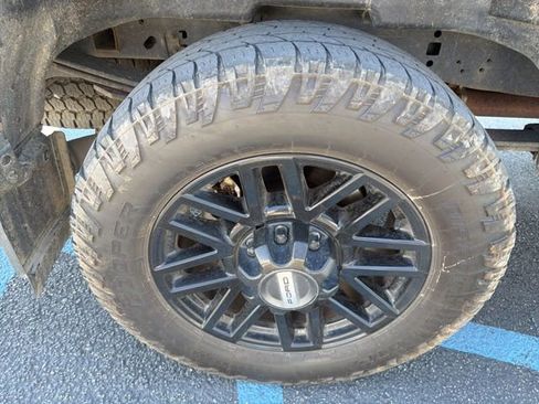 Used 2021 Ford F250 Lariat image 26