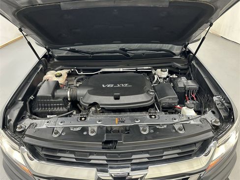 Used 2020 Chevrolet Colorado LT w/ Luxury Package image 24