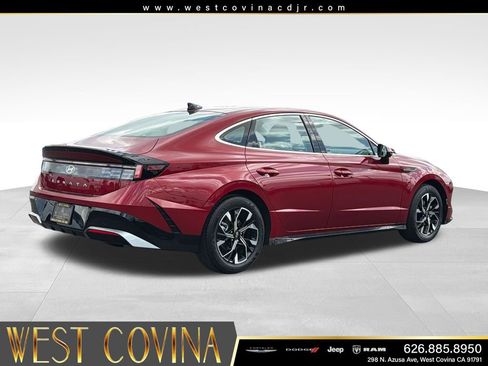 Used 2025 Hyundai Sonata SEL FWD image 7