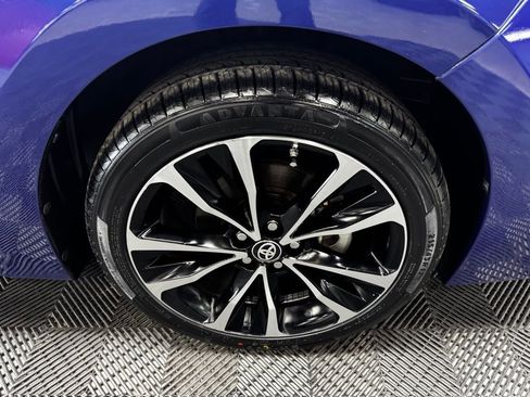 Used 2018 Toyota Corolla SE w/ Body Protection Package FWD image 18