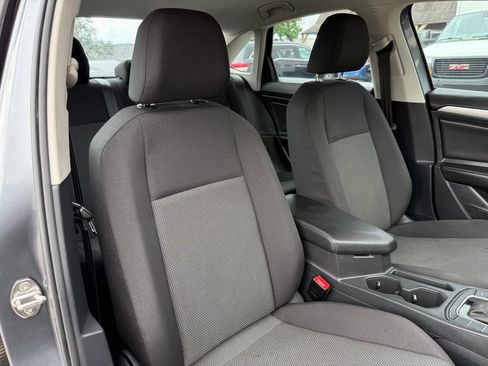 Used 2019 Volkswagen Jetta S w/ Driver Assistance Package FWD image 20