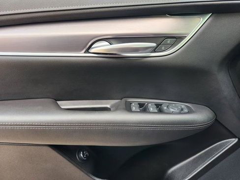 Used 2023 Cadillac XT5 Luxury image 24