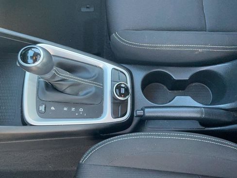 Certified 2023 Hyundai Venue SEL image 22