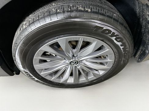 Used 2024 MAZDA CX-90 Plug-In Hybrid w/ Preferred image 11