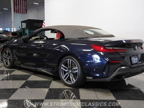 Used 2022 BMW M850i xDrive xDrive Convertible image 9