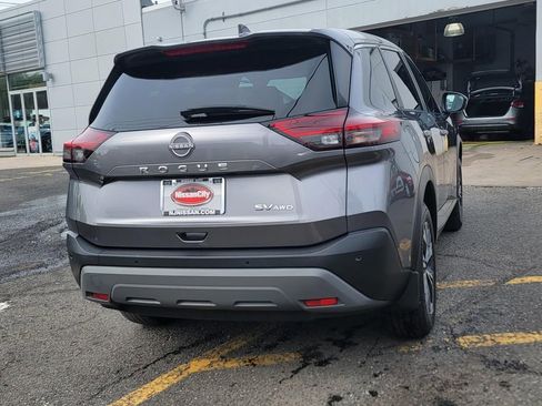 Used 2023 Nissan Rogue SV AWD/4WD image 8