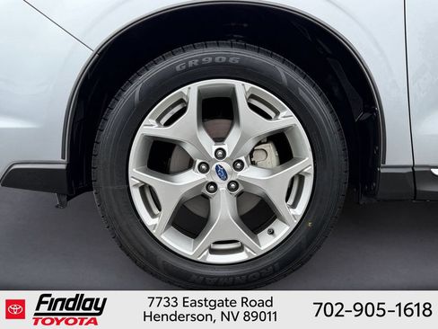 Used 2017 Subaru Forester 2.5i Touring AWD/4WD image 12