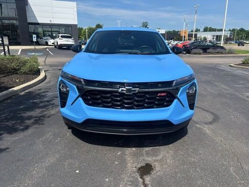 Used 2024 Chevrolet Trax RS w/ Driver Confidence Package FWD image 4