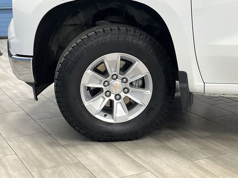 Used 2025 Chevrolet Silverado 1500 LT image 38
