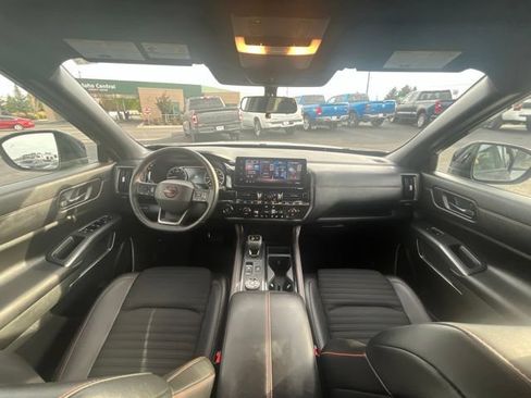 Used 2026 Nissan Pathfinder Rock Creek AWD/4WD image 32