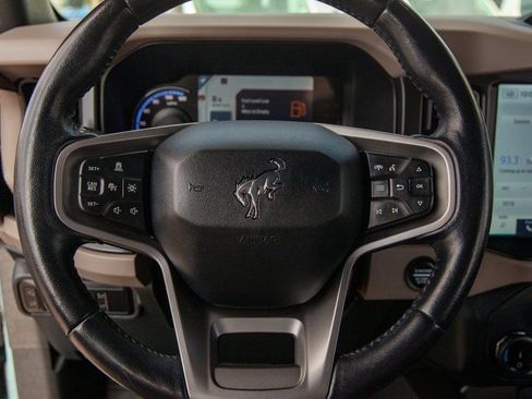Used 2022 Ford Bronco Wildtrak image 17