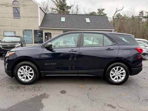 Used 2021 Chevrolet Equinox LS image 4