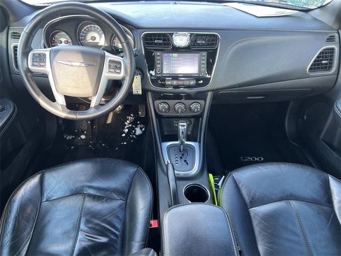 Used 2013 Chrysler 200 Limited w/ Sun/Sound Group image 3