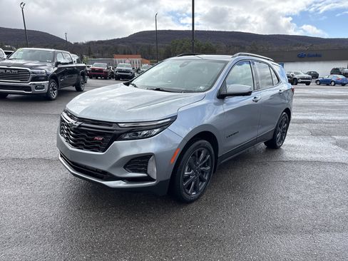 Used 2024 Chevrolet Equinox RS image 9