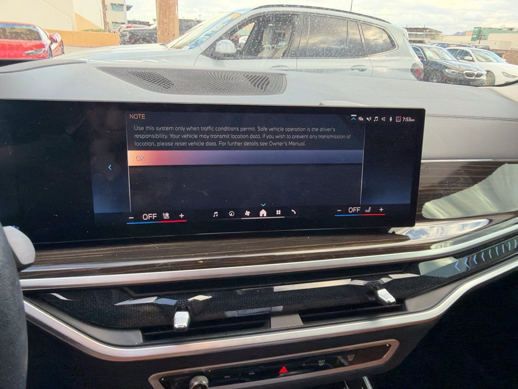 Certified 2024 BMW X7 xDrive40i w/ Premium Package AWD/4WD image 7