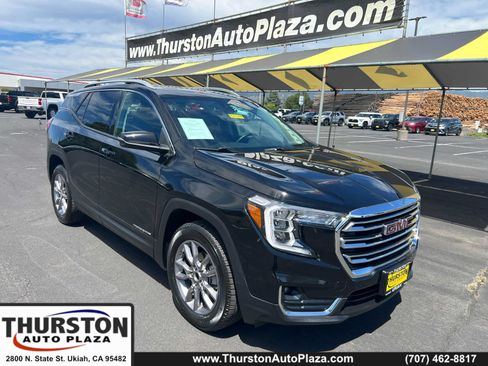 Used 2024 GMC Terrain SLT AWD/4WD image 1